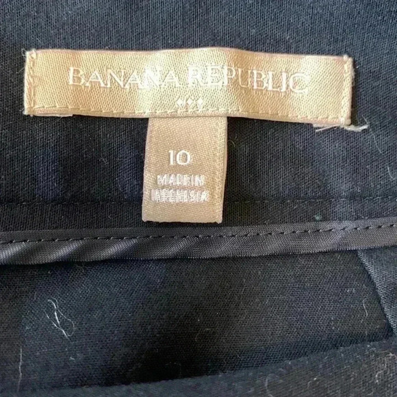 Banana Republic navy blue stretchy pencil skirt w back zipper, and  hook & eye - Picture 4 of 4